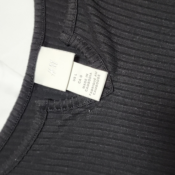 ♠️ black off-shoulder bodysuit ♠️ - Picture 2 of 5